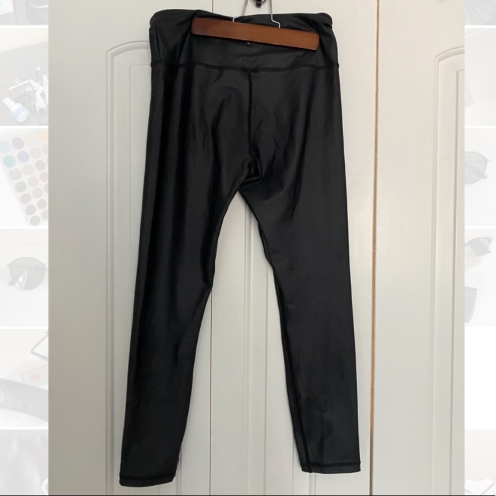 BRAND NEW ZIYA Metallic Black Leggings Size M
